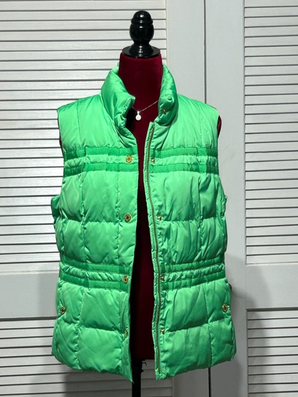 Lilly Pulitzer Kate Green Zip Snap Up Puffer Vest Preppy Gorpcore Size L 3046 - Picture 4 of 13